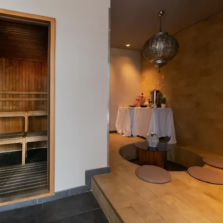 Admiral Park Hotel 4*