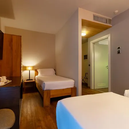 Admiral Park Hotel