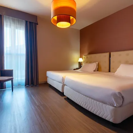 Admiral Park By Falco D'oro 졸라프레도사