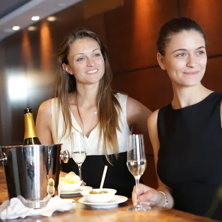 Admiral Park By Falco D'oro 호텔