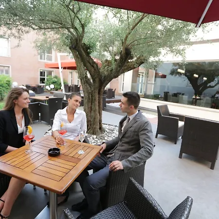 Admiral Park By Falco D'oro Zola Predosa