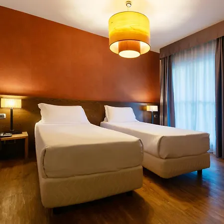Admiral Park By Falco D'oro Otel