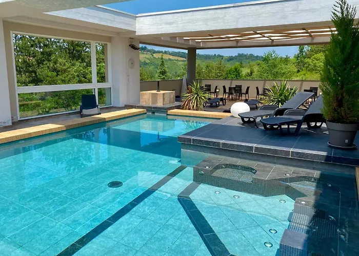 Admiral Park By Falco D'oro